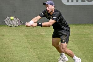 Auger-Aliassime gibt auf: Koepfer im Achtelfinale von Halle