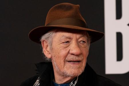 Ian McKellen stürzt von der Bühne: Schauspielstar im Krankenhaus
