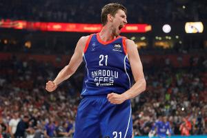 Basketball: Pleiß verlässt Anadolu Istanbul