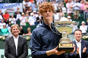 "Tut mir so leid": Kalinskajas Malheur trübt Sinners Sieg