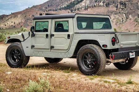 06/2024 NAEV Cyber Hummer Elektroauto mit Tesla-Antrieb