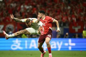 "Flankengott" Raum nach Füllkrug-Tor verwirrt