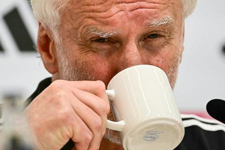 Völler verkündet Anton-Wechsel - oder doch nicht?