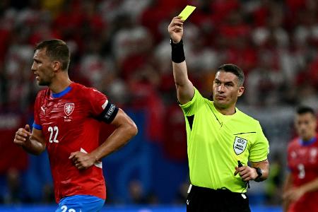 Kartenrekord: Tschechien schimpft auf Schiedsrichter Kovacs