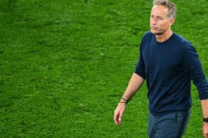 Dänen-Trainer Hjulmand über VAR-Eingriffe: "Eine Schande"