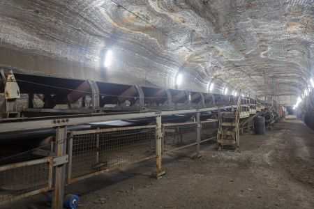 Förderband Tunnel