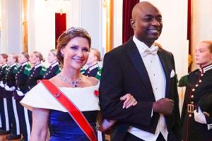 Vor der Hochzeit: Märtha Louise und Durek Verrett zeigen ihr Monogramm