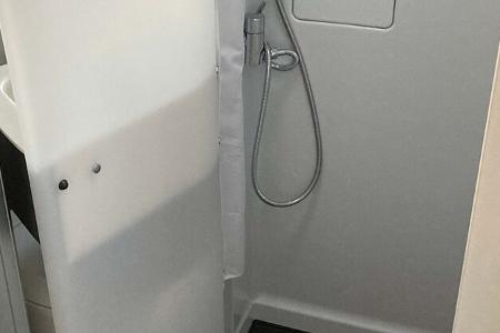 Dethleffs Schwenkbad