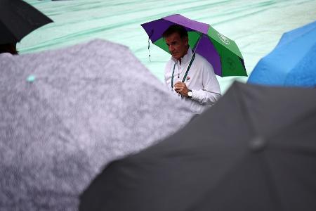 Regen in Wimbledon: Niemeier muss lange warten