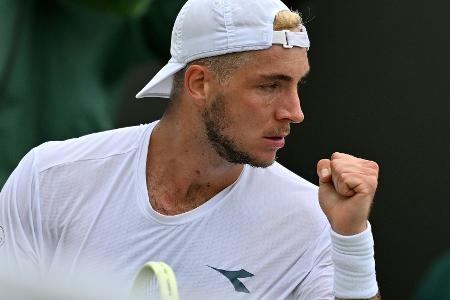 Mit Rückstand in Pause: Struff-Match wird erst Samstag beendet