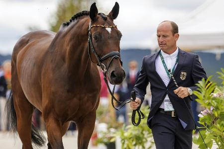 Jung bei Olympia dabei - Krajewski siegt beim CHIO