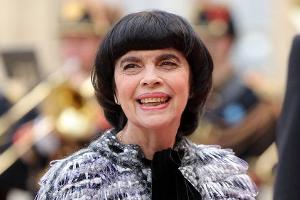 Mireille Mathieu war seit 54 Jahren nicht mehr in der Sonne