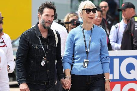 Keanu Reeves besucht mit Alexandra Grant den Sachsenring