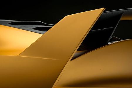 Aston Martin Valiant