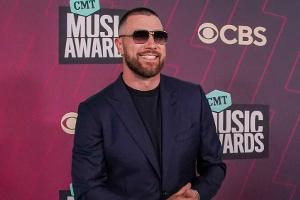 Taylor Swifts Freund Travis Kelce: Von der Bühne zum Hollywood-Dreh