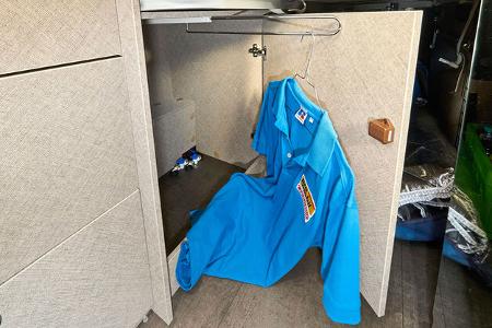 Vergleichstest Karmann vs LMC: Karmann Davis 600 LS Kleiderschrank