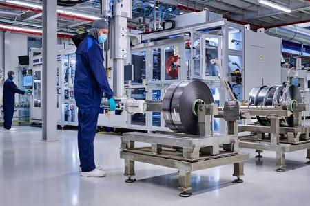 BMW Batteriezellen Fabrik Batterie CMCC Parsdorf Produktion