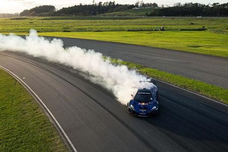 McLaren P1 als Driftcar in Goodwood.