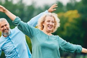 Besonders im Alter wichtig: So trainiert man die Balance