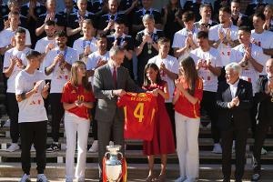 Spaniens Europameister begeistert empfangen