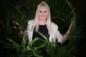 Sarah Knappik will im Legenden-Dschungelcamp ihren "Frieden finden"