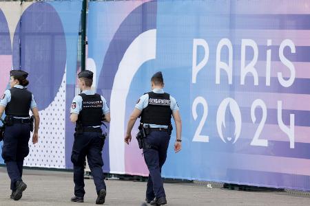 Angriff geplant: Polizei nimmt 18 Jahre alten Neonazi fest