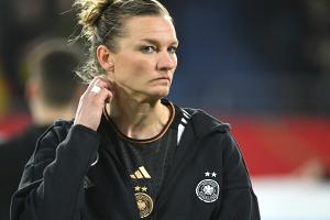 Fahnenträgerin Popp? "Es gibt nichts Größeres"