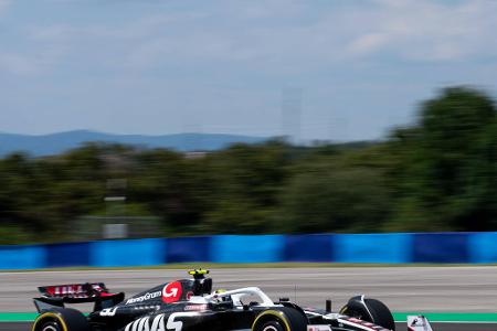 Platz 13: Nico Hülkenberg (Haas) - Note: 3,5 - War am Start der große Pechvogel. Verlor an Boden und fiel nach einem frühen Stopp weit zurück. Kämpfte sich mit starken Rundenzeiten Mitte des Rennens zurück. Blieb im Kampf um die Punkte aber nicht fehlerfrei und legte einen heftigen Verbremser hin.