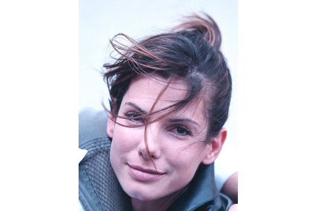 Obwohl ihre Mutter Opernsängerin war, kann Sandra Bullock angeblich nicht singen.