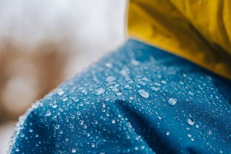 Regenfeste Kleidung