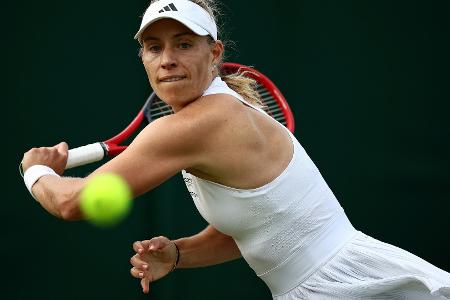 Einzel-Ende vertagt: Kerber überrascht gegen Osaka