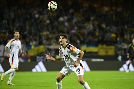 Thon: Stiller und Pavlovic 