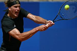 Zverev nach Anlaufproblemen im Viertelfinale