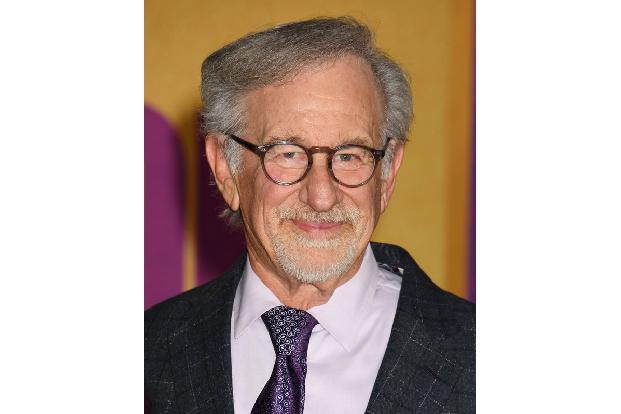 Die beiden reichsten Männer in Hollywood sind indes keine Schauspieler. Steven Spielbergs goldenes Händchen für Blockbuster, die immer wieder Rekorde brechen, beschert ihm bis heute ein Vermögen von k ...