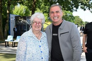 HSV nun an der Uwe-Seeler-Allee 9 daheim