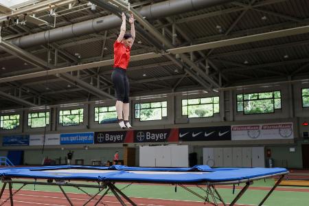 Olympia: Außenministerin Baerbock besucht Trampolin-Finale