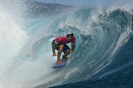 Surfen: Brasilianer Medina erreicht Halbfinale