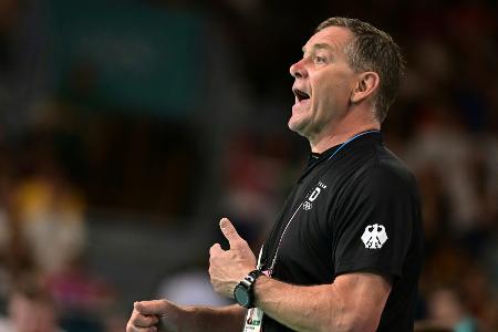 Köpfchen gefordert: Handballer vor Spanisch-Prüfung