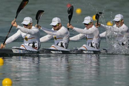 Kanu: Kajak-Vierer erreicht Finale und greift nach Gold