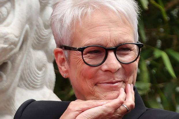 Jamie Lee Curtis gehört schon seit langem zu den Trump-Kritiker*innen in Hollywood und freute sich über die Kandidatur. 