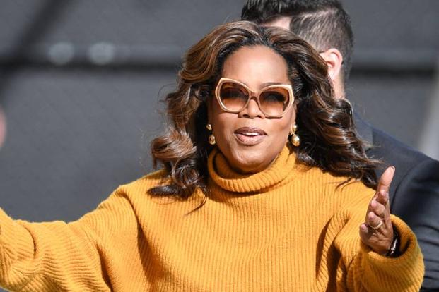 …Oprah Winfreys Unterstützung von Präsident Obama rund eine Million Stimmen brachte. Bislang hat sich die Talkshow-Ikone allerdings noch nicht offiziell geäußert, genauso wenig wie…