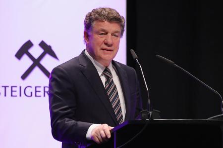 'Ich biete mich nirgendwo an - außer bei meiner Frau.'