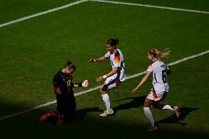 Heldin Berger dankt Hrubesch: "Der Elfmeter war für ihn"