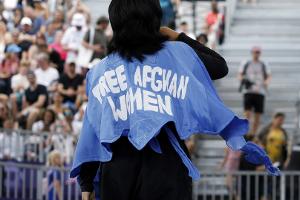 "Politische Botschaft": Afghanische Breakerin disqualifiziert