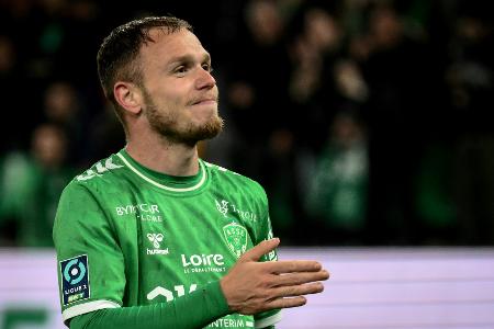 Augsburgs Cardona auf Leihbasis nach Barcelona