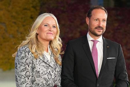 Mette-Marit von Norwegen nun auch in Paris angekommen
