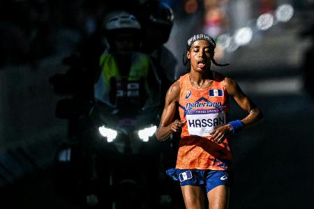 Im Zielsprint: Hassan rennt zu Marathon-Gold