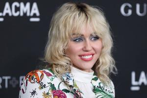 Ehrung als jüngste Disney-Legende: Miley Cyrus zu Tränen gerührt