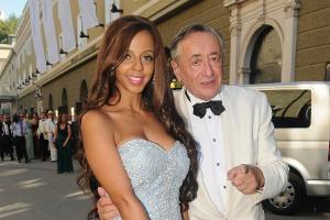 Lugner-Ex Bahati "Kolibri" Venus ist verstorbenem Baulöwen dankbar