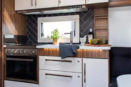 Polar Caravans (2022)